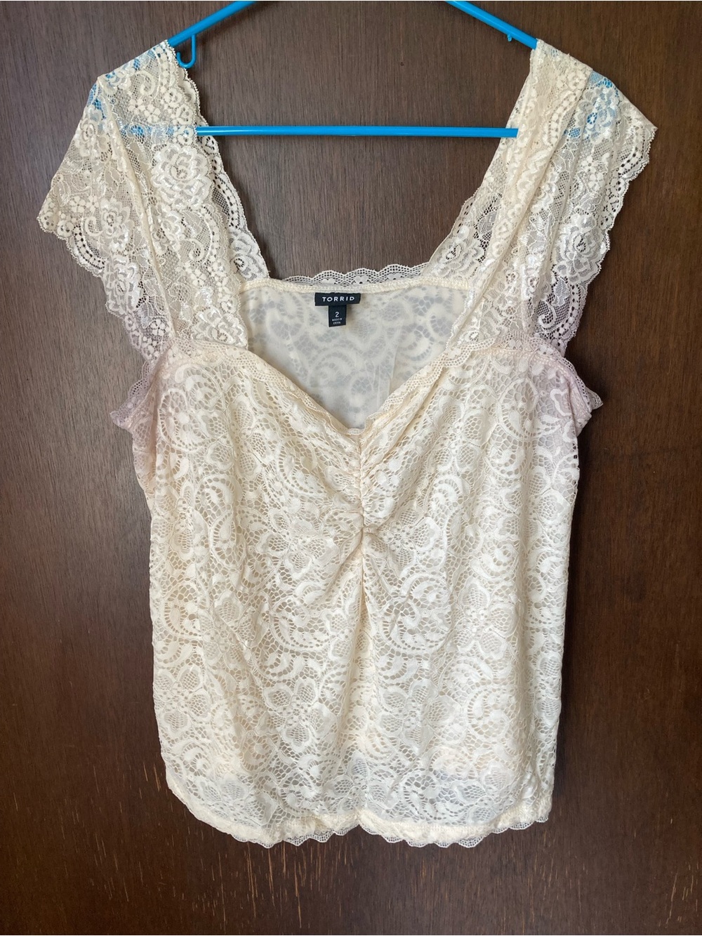 torrid cream lace camisole with scallop straps